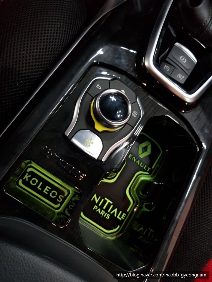 인코브(INCOBB) 경남지사 - QM6 조그셔틀 및 엠비언트연동 컵홀더 FULL 코딩 작업 / 경남 양산