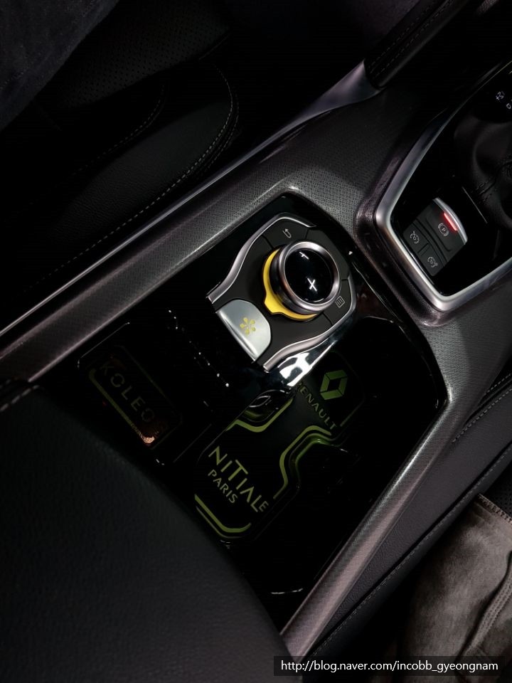 인코브(INCOBB) 경남지사 - QM6 조그셔틀 및 엠비언트연동 컵홀더 9월 행사!! / 경남 양산