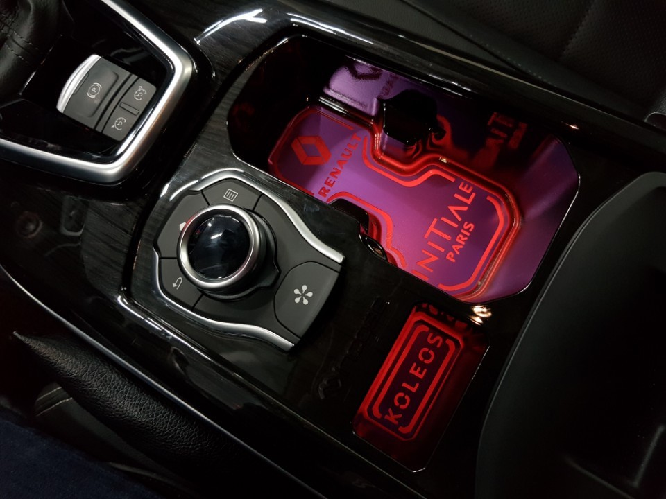 인코브(INCOBB) 경남지사 - QM6 조그셔틀 및 엠비언트연동 컵홀더 FULL 코딩 작업 / 경남 양산