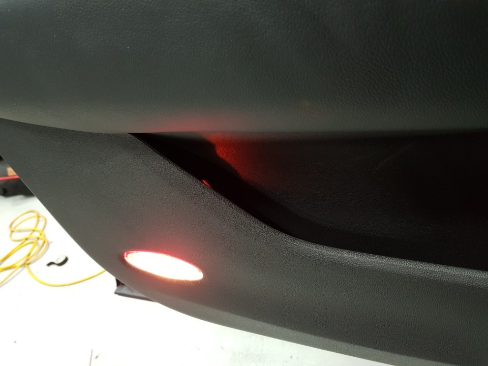 인코브(INCOBB) 경남지사 - QM6 RE차량 순정엠비언트 활성화 작업! / 경남 양산