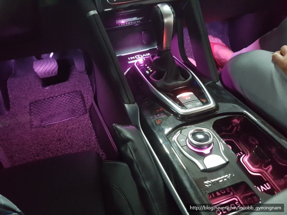 인코브(INCOBB) 경남지사 - QM6 조그셔틀 및 엠비언트연동 컵홀더 FULL 코딩 작업 / 경남 양산