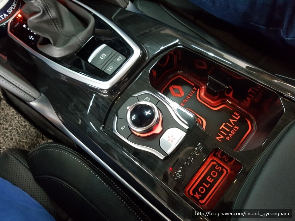 인코브(INCOBB) 경남지사 - QM6 조그셔틀 및 엠비언트연동 컵홀더 FULL 코딩 작업 / 경남 양산