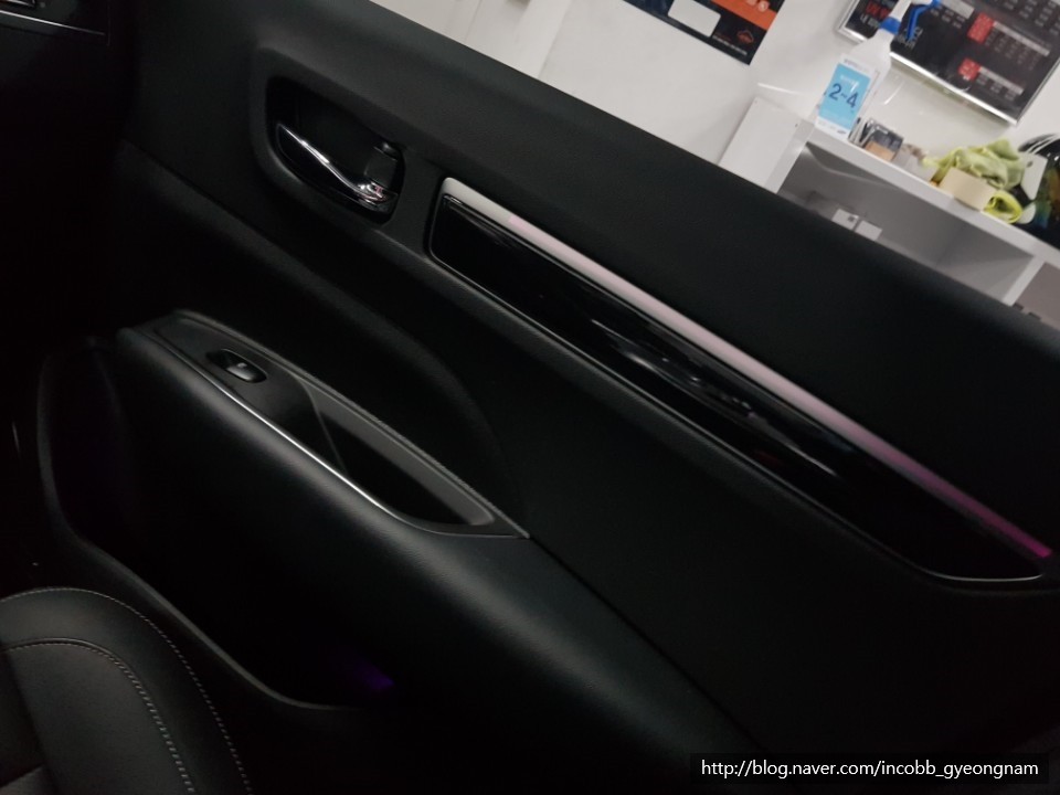 QM6 순정엠비언트 활성화 작업 / 경남 양산