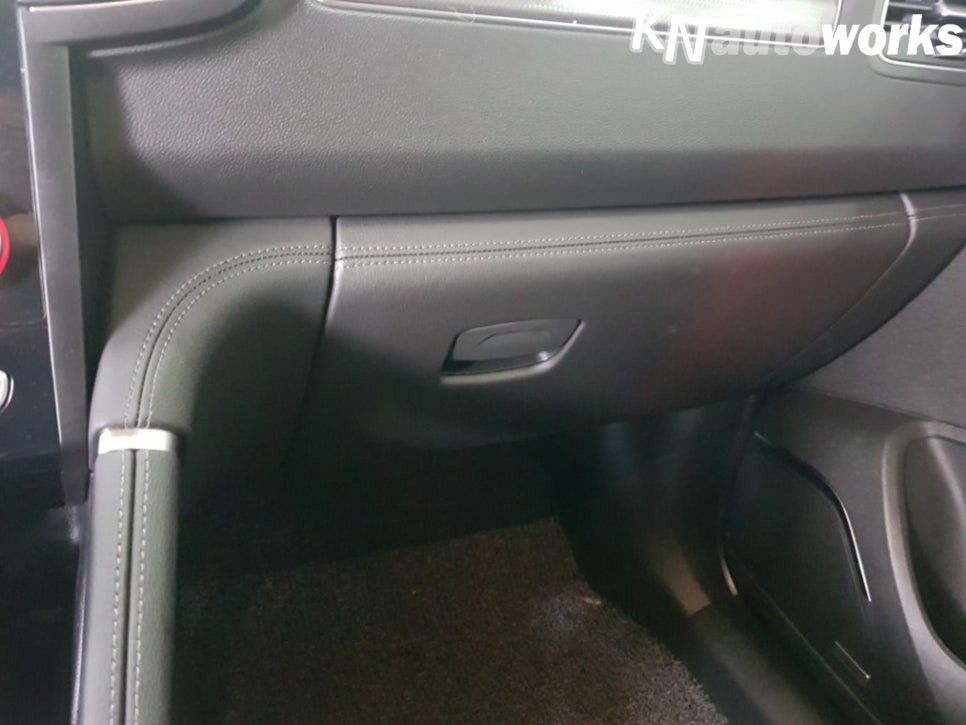 QM6 실내 가죽/스티치 트림 작업 / 경남 양산