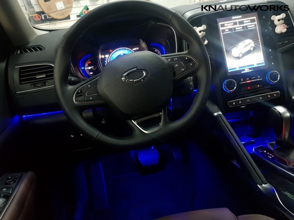 QM6 튜닝 조그셔틀 LED 컵홀더 + 실내 앰비언트 라이트(대시보드, 풋등) 작업 / 경남 양산