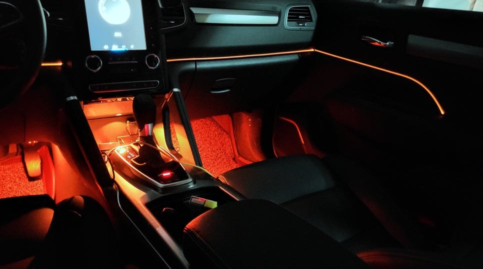 QM6 엠비언트 전문가가 라인으로 실내 감성을 뒤집어 놨습니다. / 김포 고촌읍