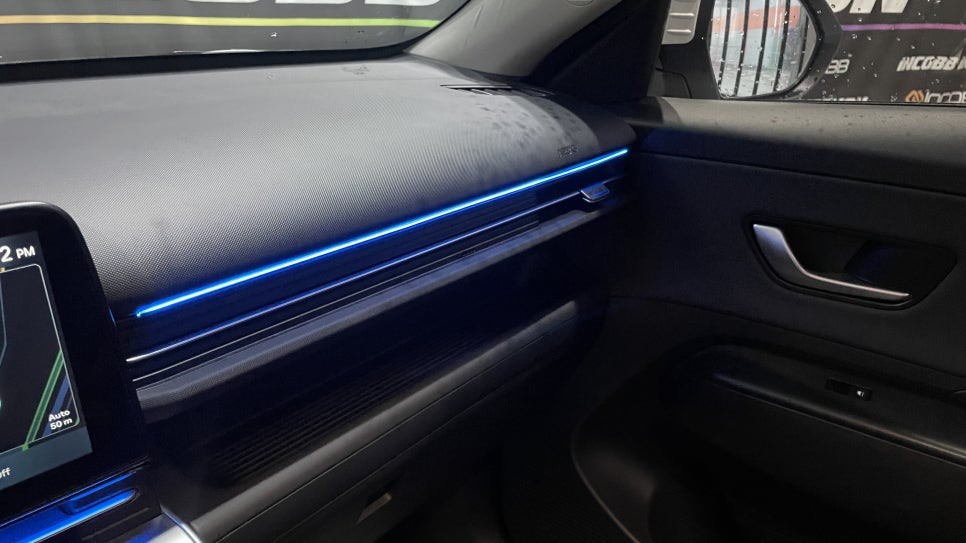 코나 엠비언트, 대시보드 하나만으로도 실내 분위기가 달라졌어요 / 김포 고촌읍