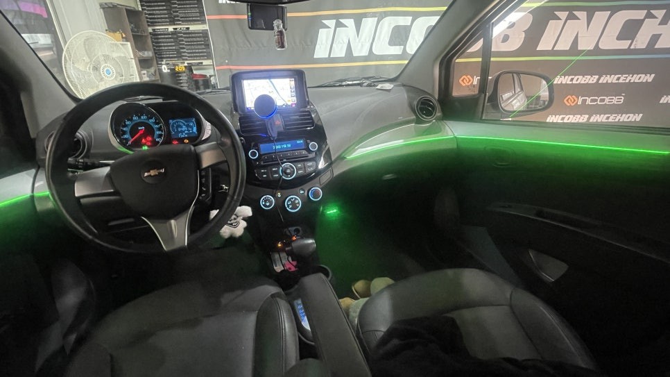 스파크 차량 엠비언트 시공 – 작은 차도 고급스러운 실내 감성으로! 김포·인천·부천 / 김포 고촌읍