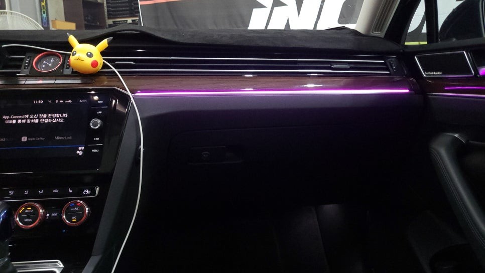 폭스바겐 파사트 엠비언트 튜닝의 시작을 대시보드의 감성으로부터 / 김포 고촌읍