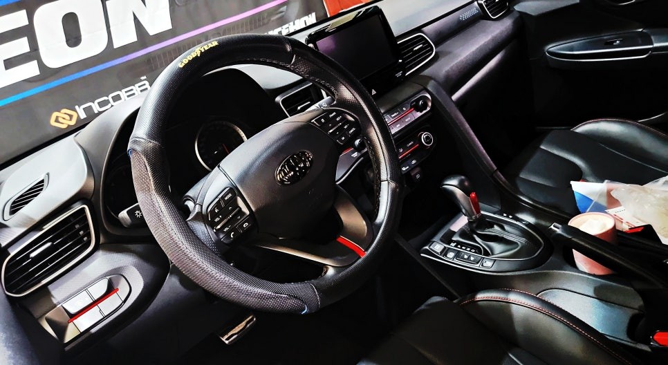 벨로스터 엠블럼 하나만 바꿔도 이렇게 달라진다구요? / 김포 고촌읍