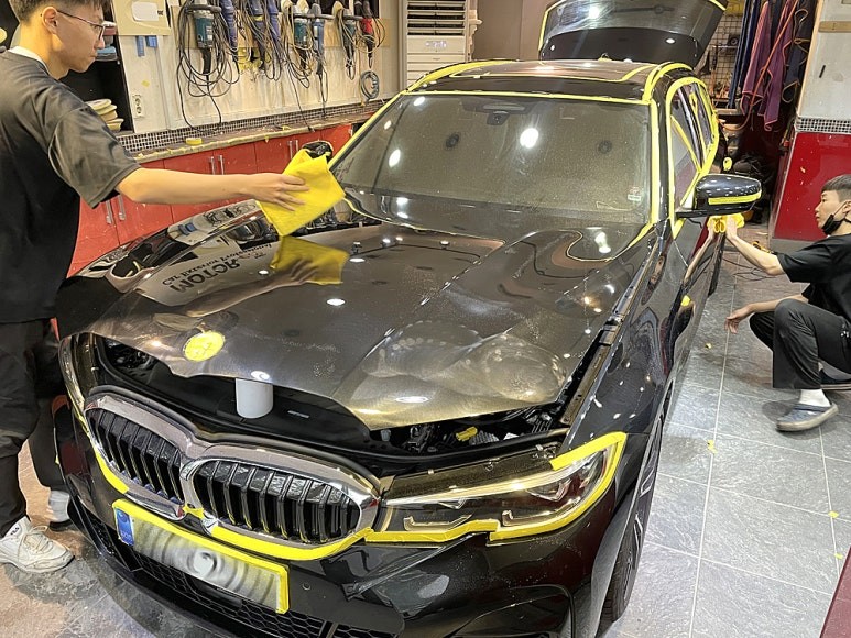 자동차 물때 제거 BMW320d 투어링 수성고광택