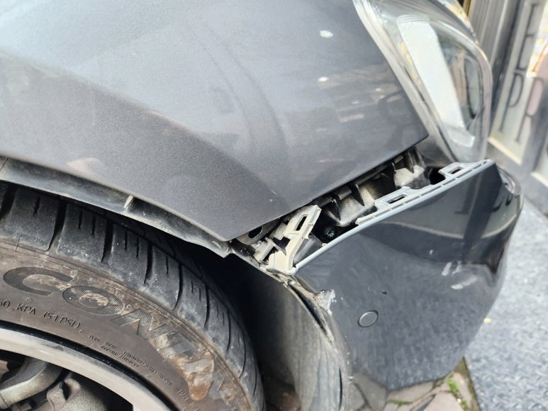 차량 긁힘 복원 수리 - 차 긁힘 수리비 절약 방법 / 서울 서대문