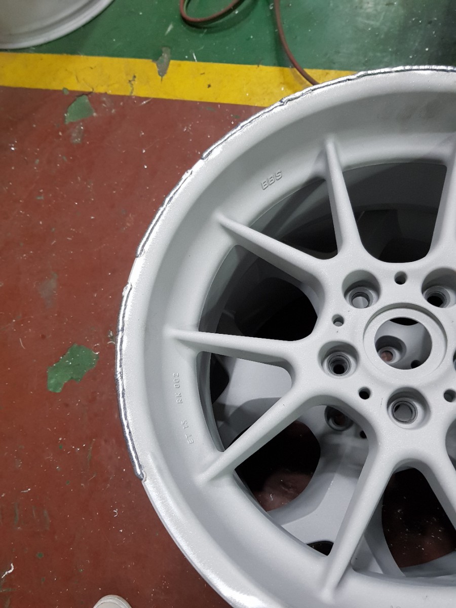 부산.울산.경남 / [원조][부산휠수리][부산휠복원][부산중고휠][부산휠도색] BMW E시리즈용 BBS RC17인치 모델 휠복원 휠수리 휠도색! 하이퍼실버 분체도장! / 부산 기장군 / 부산
