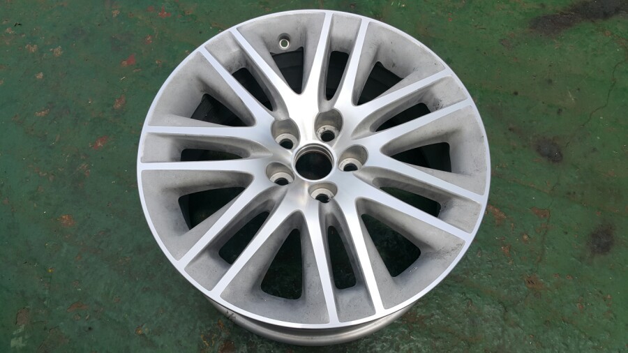 렉서스LS600 순정 하이퍼블랙 주차상처 용접및 가공후 건메탈  다야컷팅으로 리폼! / 부산 기장군