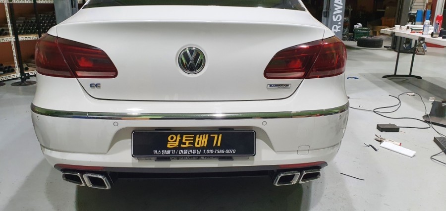 폭스바겐 CC 듀얼팁 4각 AMG 알토배기 커스텀 배기튜닝