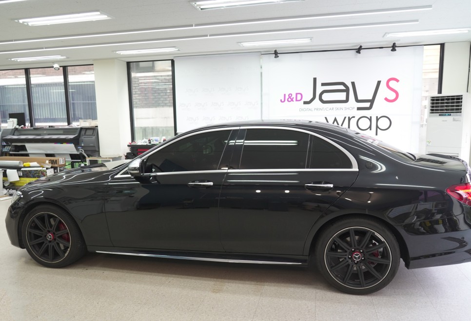 강남랩핑[제이스랩]:: 벤츠 E63 AMG 무광 다크그레이 전체랩핑/ LB필름 / 강남, 서초, 선릉