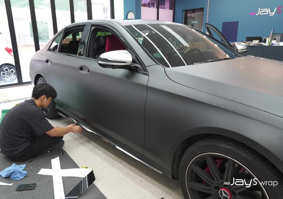 강남랩핑[제이스랩]:: 벤츠 E63 AMG 무광 다크그레이 전체랩핑/ LB필름 / 강남, 서초, 선릉