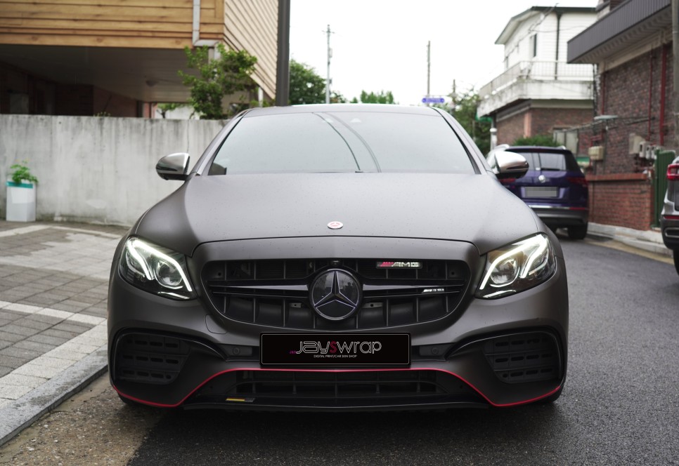 강남랩핑[제이스랩]:: 벤츠 E63 AMG 무광 다크그레이 전체랩핑/ LB필름 / 강남, 서초, 선릉