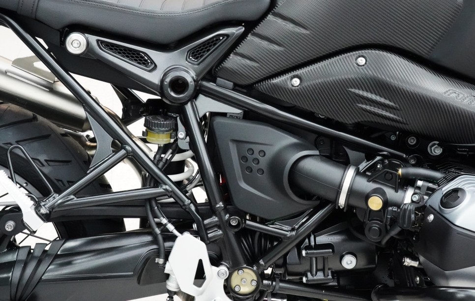 강남랩핑[제이스랩] ::BMW RnineT 알나인티 바이크랩핑 드레스업 / 강남, 서초, 선릉