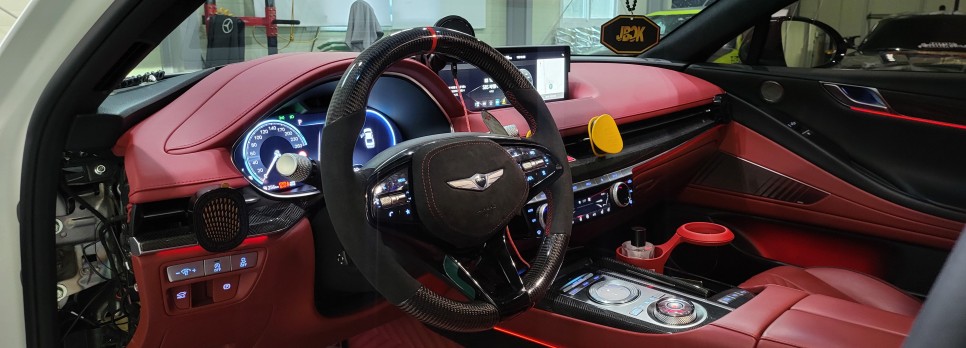 제네시스 GV70 카본핸들 알칸타라 셋팅 출고. / 오산 서부로