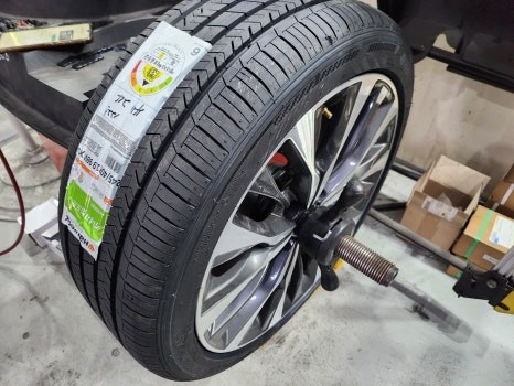 K8 19인치 순정 인치업 (대전 휠복원 중고휠) + 245/40/19 타이어 / 대전 중구 안영동