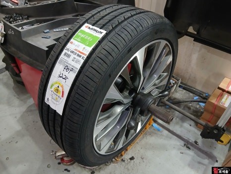 청주 기아 K8 17인치에서 대전 인치업 (19인치 대전 중고 휠복원 제품) / 대전 중구 안영동