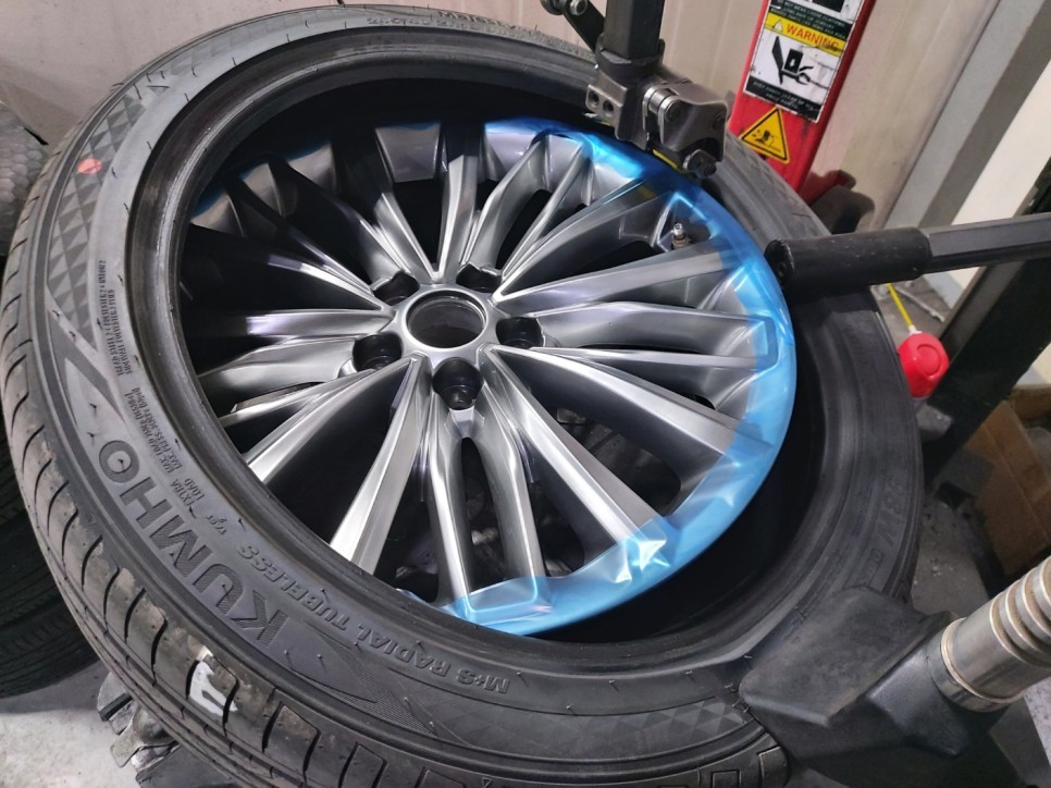 휠 도장 벗겨짐, 칠 떨어짐 그랜저 IG 19인치 순정휠 대전 분체도장 휠복원 / 대전 중구 안영동