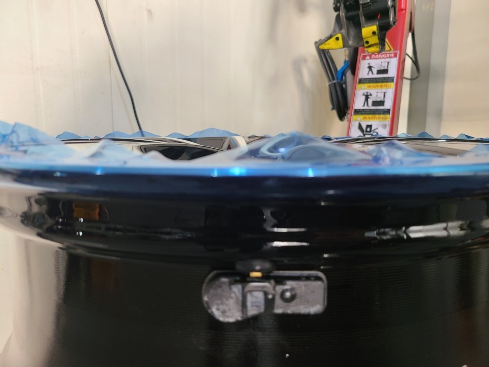 싼타페 TM 블랙 투톤 다이아컷팅 19인치 순정휠 휠복원 (도장 벗겨짐, 칠 떨어짐, 껍질) / 대전 중구 안영동