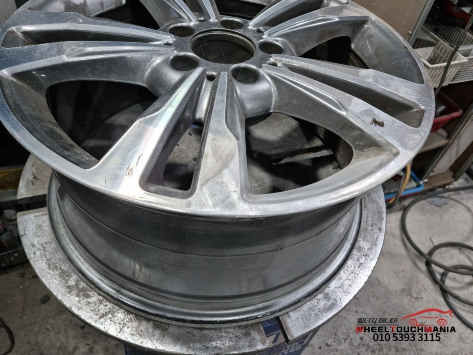 벤츠  E 클래스[E300,18인치,4MATIC] 양주휠도색,의정부휠도색,포천휠도색,동두천휠도색 / 포천시 가산면