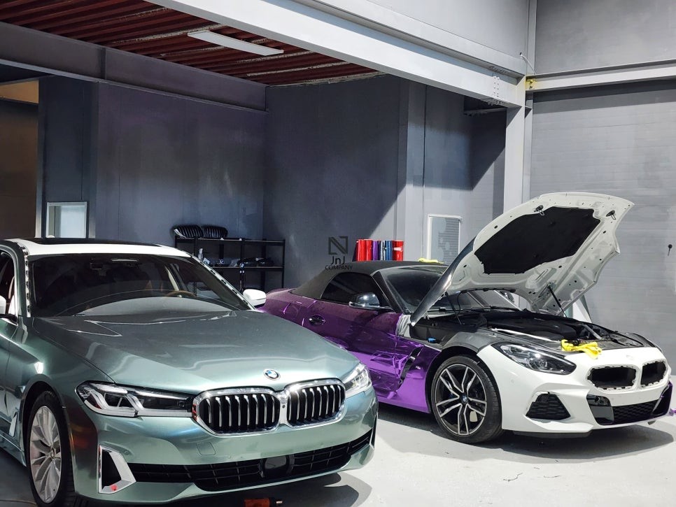 경기북부 / 파주운정 자동차랩핑 맛집 , BMW G바디 Z4 크롬랩핑차량 보험&사고수리! 사고수리까지 완벽한 제이엔제이컴퍼니! 퍼플크롬 앞범퍼, 본네트 작업! / 고양시 성석동 / 고양.일산.김포