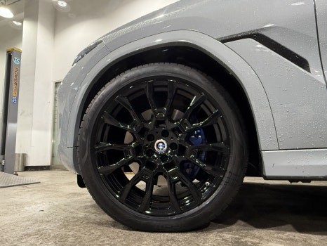 BMW G06 X6 유광블랙 분체도장 휠수리 휠복원 휠도색 시흥H타이어