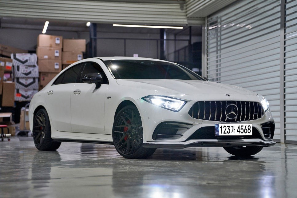 벤츠 CLS53AMG 20인치 휠타이어 가변배기시스템 카본 에어로파츠