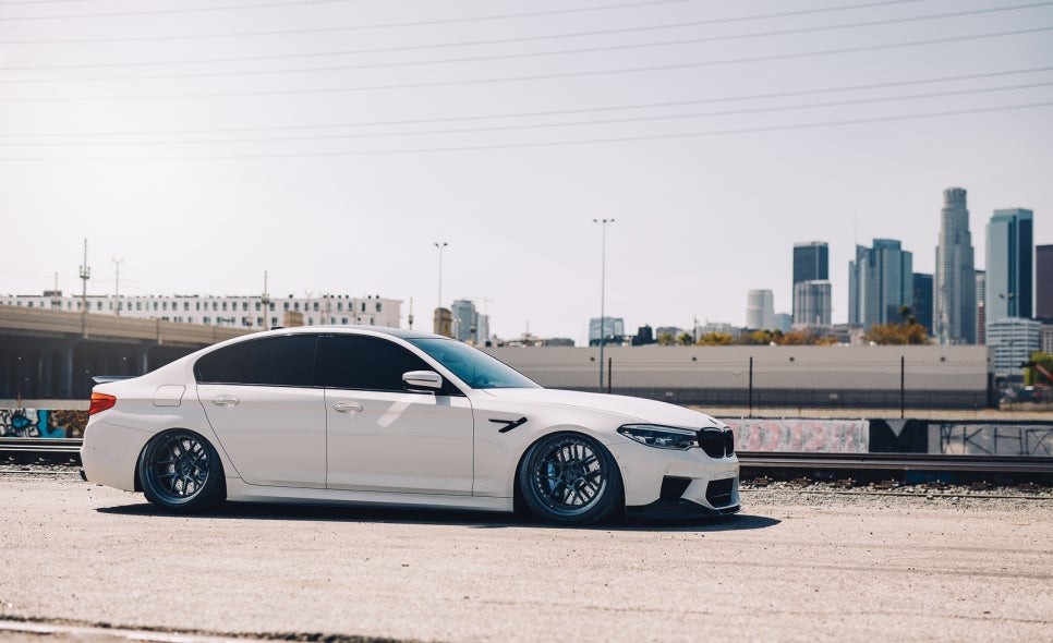 BMW F90 M5 20인치 휠타이어 장착 BMW 휠 F90 M5 / 경기 고양 일산서구