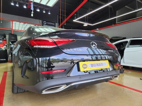 진주 벤츠 레트로핏 CLS 53 AMG  디퓨저 교체후 뒷 모습은 어떨까?