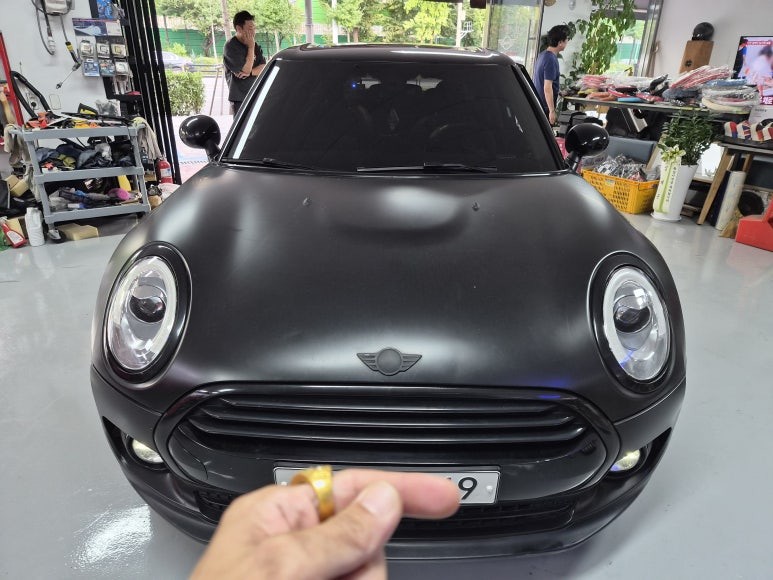 BMW 미니쿠퍼 F54 클럽맨 고질병 브레이크등 결함 경고등을 말끔히 수리하여 스트레스에서 해방시켜 드렸습니다.~~~^^ / 서울 도봉구