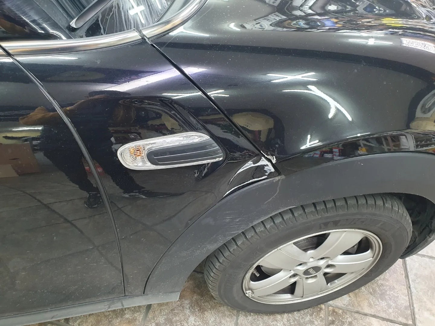 서울 / BMW 미니쿠퍼 3.5 세대 F55 주차중 아쉽게 파손된 본네트와 휀더부분을 모두 신품으로 교환하여 차량외관을 모두 살려드렸습니다.~~~^^ / 서울 도봉구 / 노원.성북.도봉