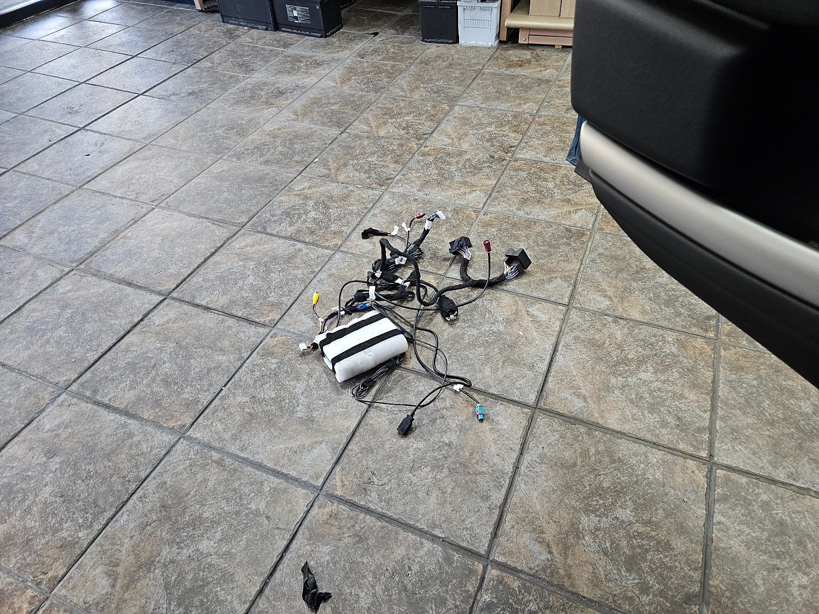 BMW 미니쿠퍼 R60 컨트리맨 기존 불편했던 안드로이드 오토기기를 모두 탈거하고 편리한 터치 안드로이드로 모두 교환하여 드렸습니다.~~~^^