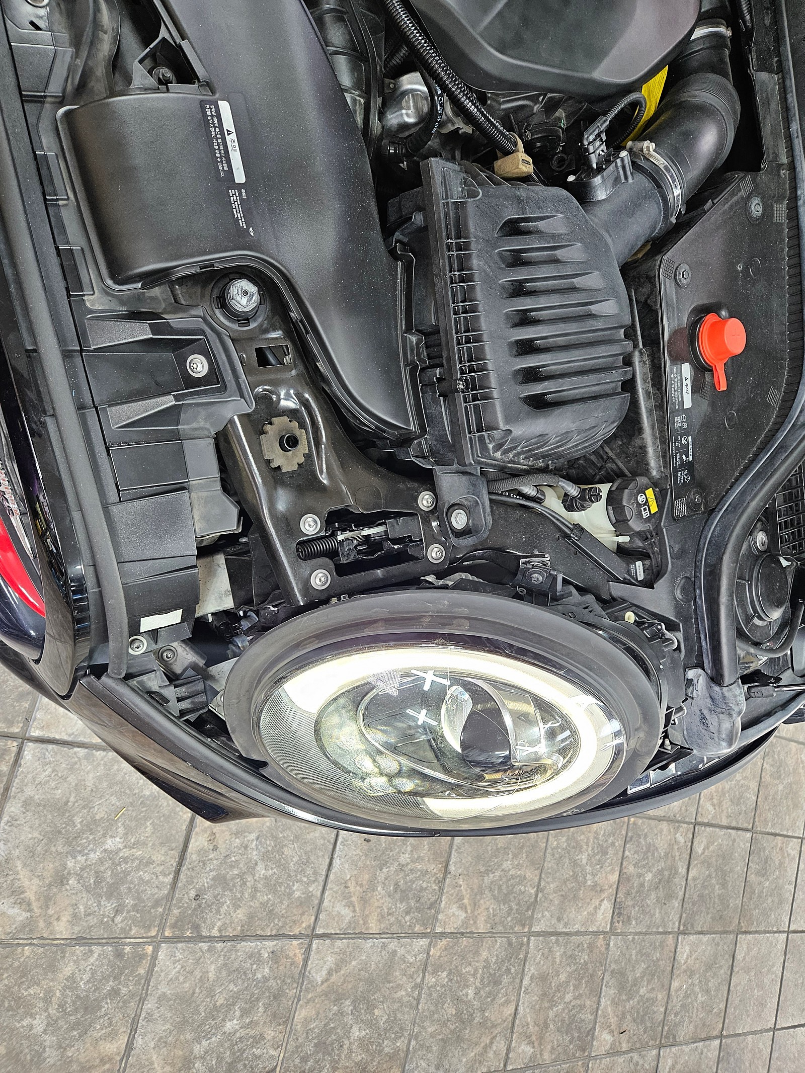 BMW 미니쿠퍼 F56 JCW 고장난 클락션 빵빵이를 교환하여 답답한 스트레스를 해방시켜 드렸습니다.~~~^^ / 서울 도봉구