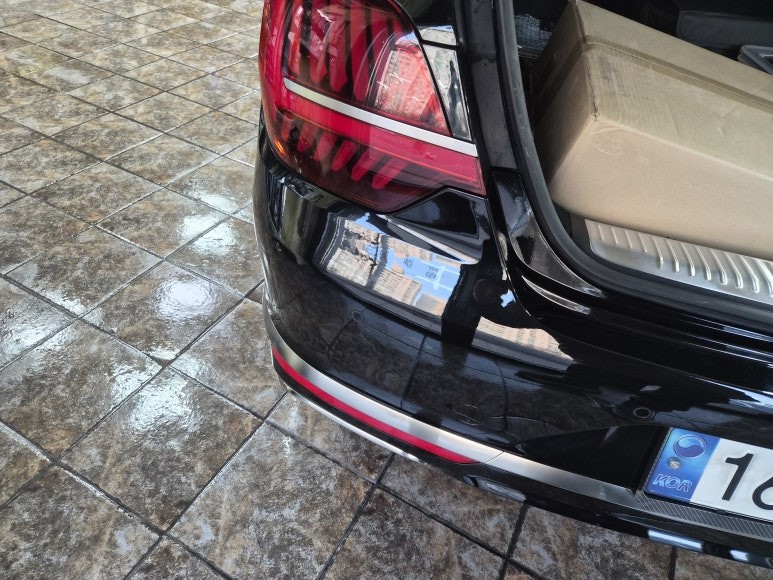 기아 K9 사고로 교환된 범퍼에 성능좋은 유리막 코팅시공으로 차량을 보호시켜 드렸습니다.~~~^^ / 서울 도봉구