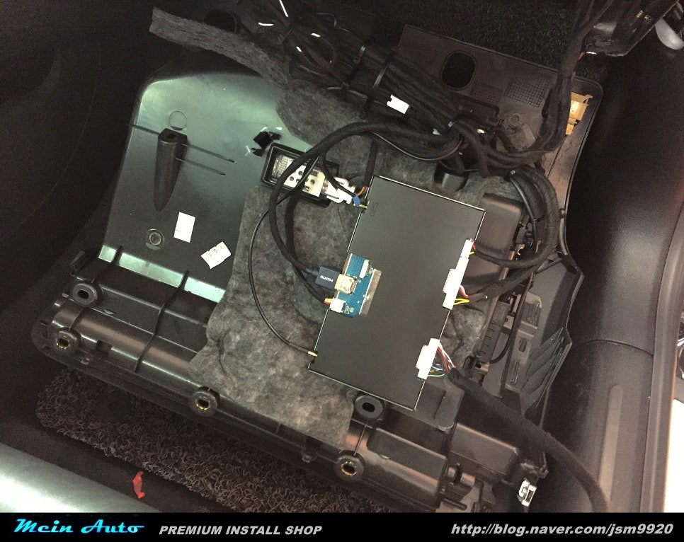 아우디 RS5 아틀란 3D 디지털 네비게이션 BF500G 장착 / 경남 창원