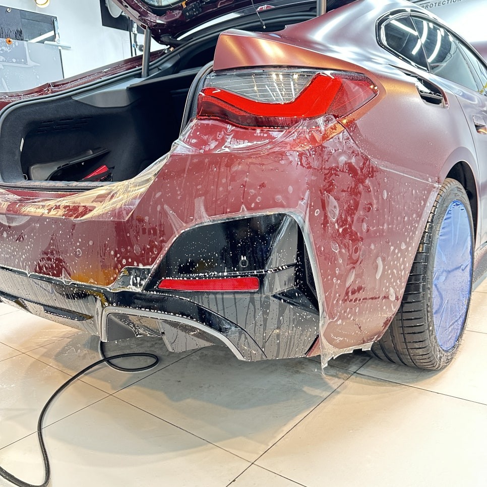 BMW i4 M50 Pro 어벤츄린 레드, 엑스펠 스텔스 PPF 로 무광 변신