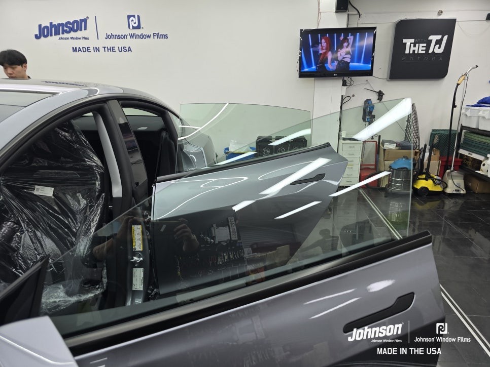 테슬라 모델3 하이랜드 퍼포먼스 퀵실버는 존슨썬팅이 최적화?! / 영등포구 당산동