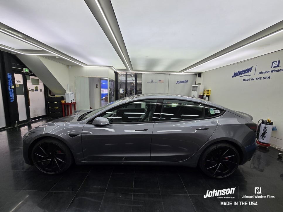 테슬라 모델3 하이랜드 퍼포먼스 퀵실버는 존슨썬팅이 최적화?! / 영등포구 당산동