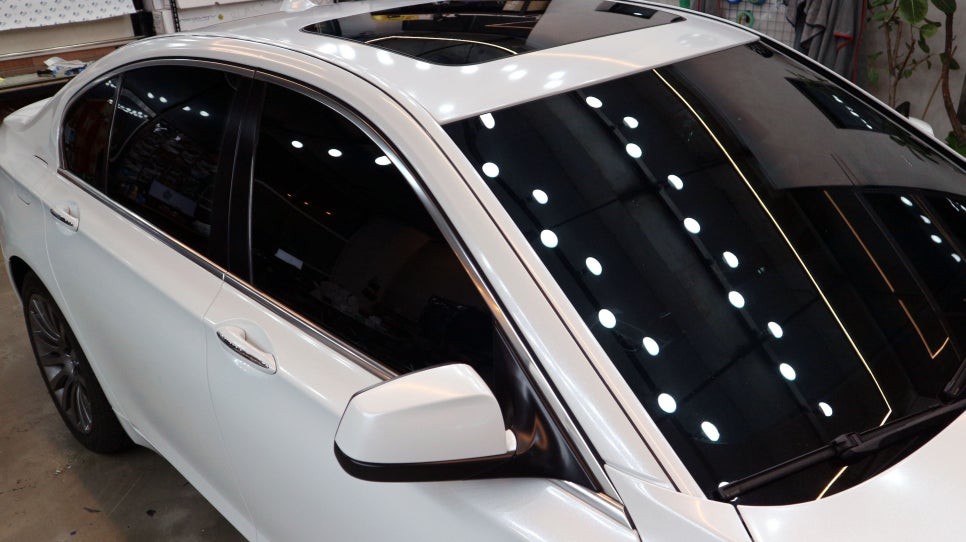 BMW 7시리즈(F01) 전체 랩핑 : )에이버리슈프림 : 다이아몬드 화이트