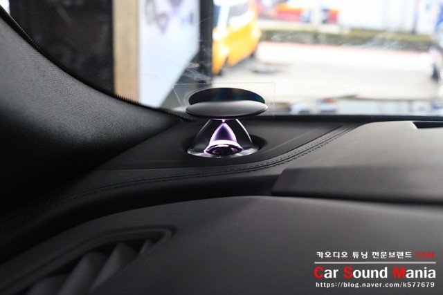 아우디Q8 전용 뱅앤올룹슨 스타일 전동 트윗터 전문 장착점 양천구카오디오 카사운드매니아 / 서울 양천구 강서구