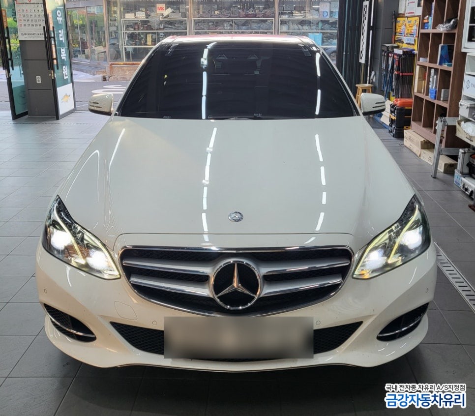 사천자동차유리 벤츠 E300 W212후기형 차유리 보정에 믿음이 가신다며,,