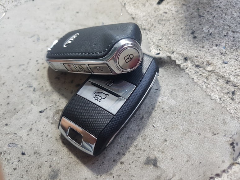 더k9스마트키 개조이식 395번째 이야기 - 올뉴모닝스마트키 신형 더k9스마트키로 기판이식개조 작업입니다^^ / 인천 계양