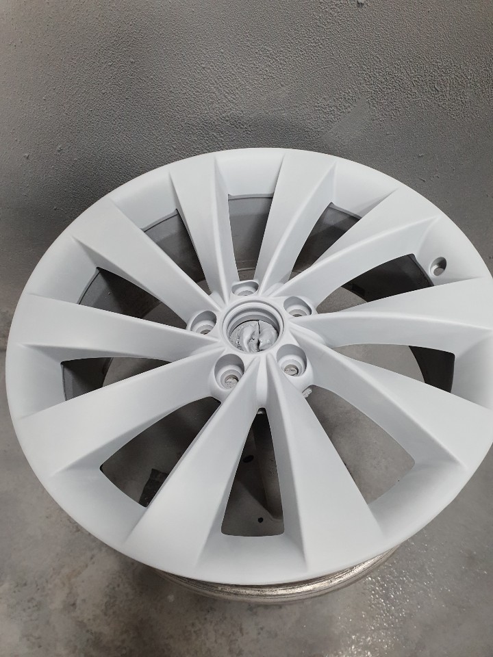 폭스바겐 CC 실버 휠복원 / 천안, 평택, 청주