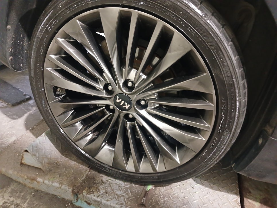 대구휠도색, K7 19인치 건메탈 복원 시공 사례 / 대구 달서, 남구, 서구