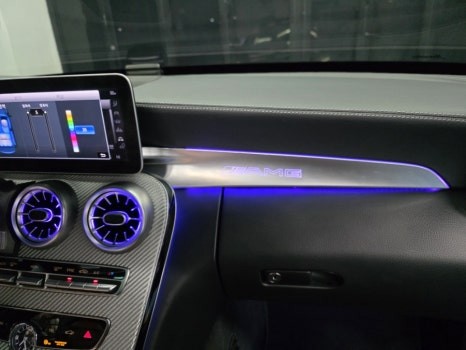 벤츠w205 c43amg 64색멀티컬러엠비언트 순정커맨더연동 송풍구엠비언트 전동부메스터 데쉬보드가로몰딩 엠비언트 출장시공 전문 영종도벤츠엠비언트 / 부천, 수도권 출장